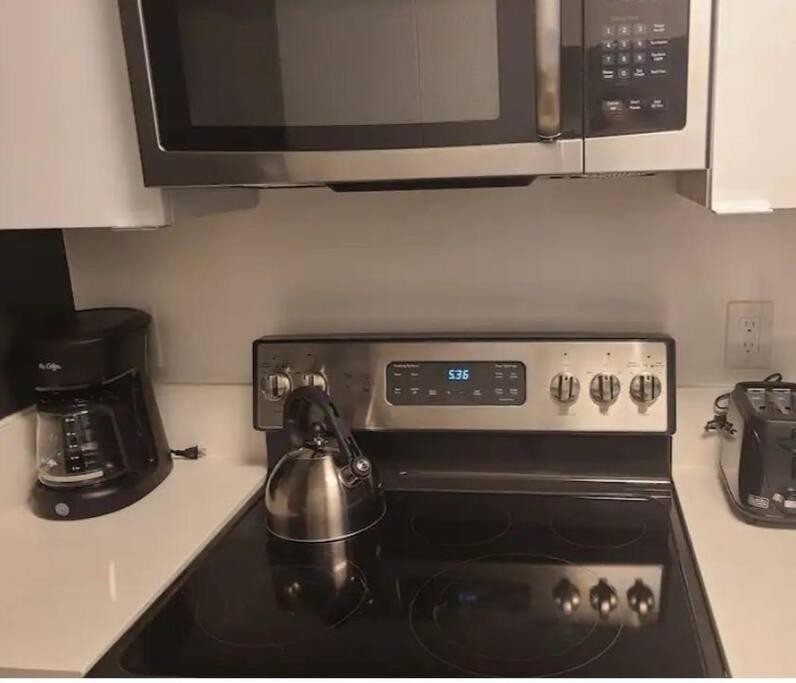 Appartement 2bedroom Downtown Pool And Gym Onsite.